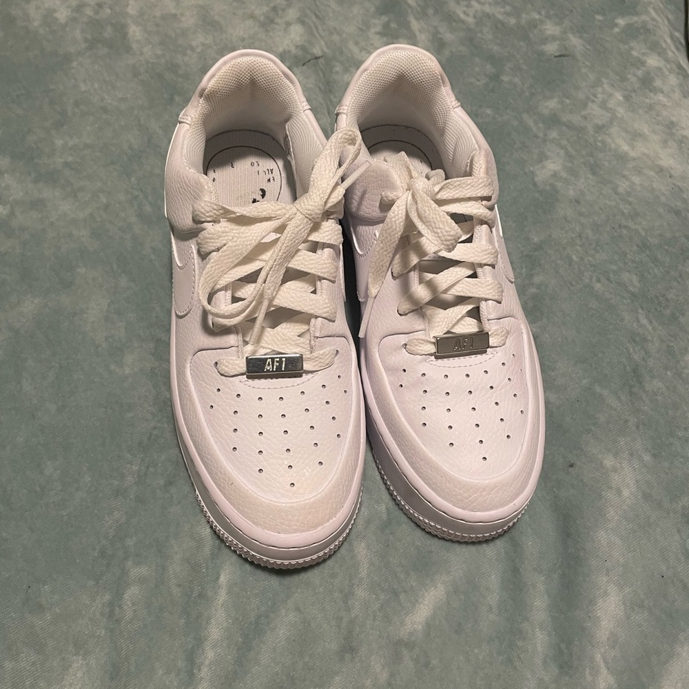 Nike Air Force 1 Sage Low